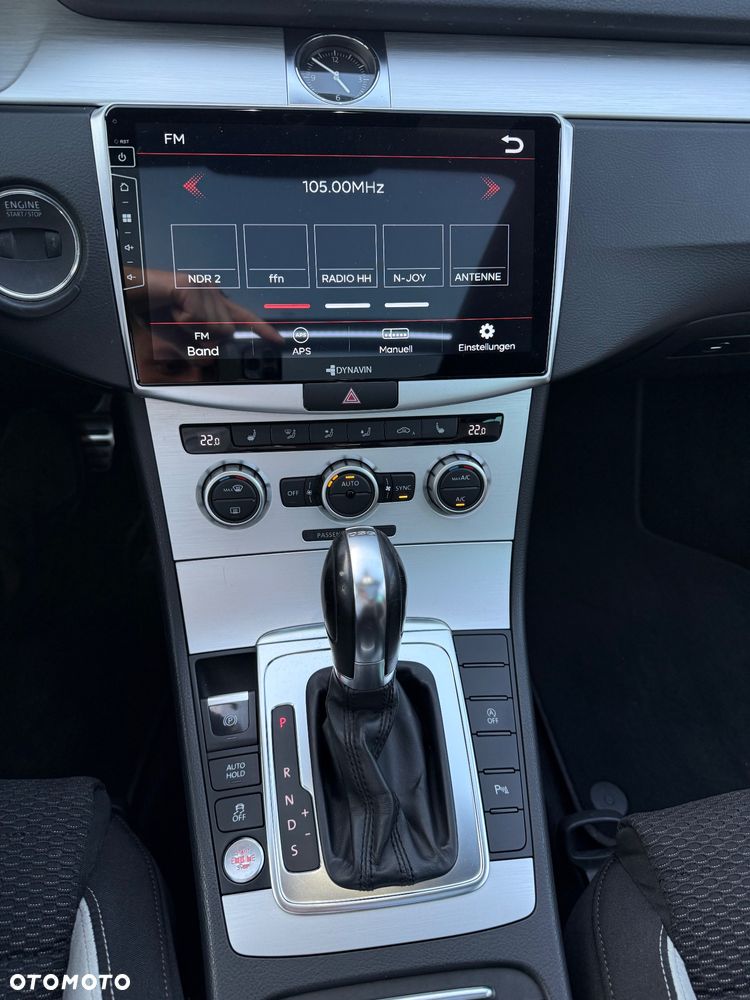 Volkswagen Passat 2.0 TDI DSG BlueMotion Technology R-Line - 17