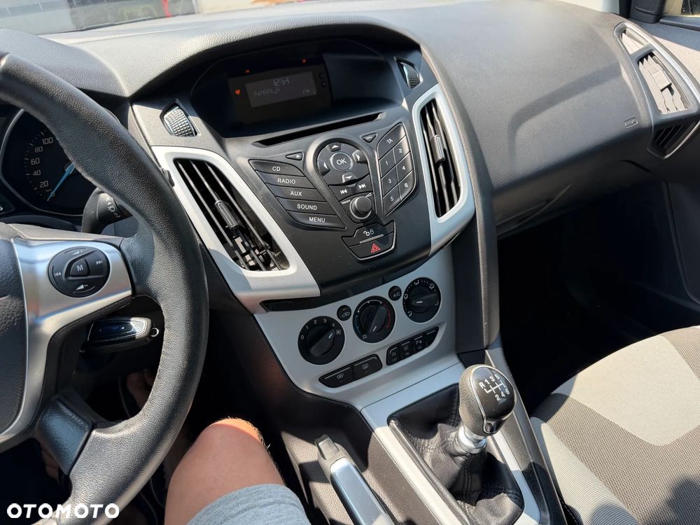 Ford Focus 1.6 TDCi DPF Champions Edition - 14