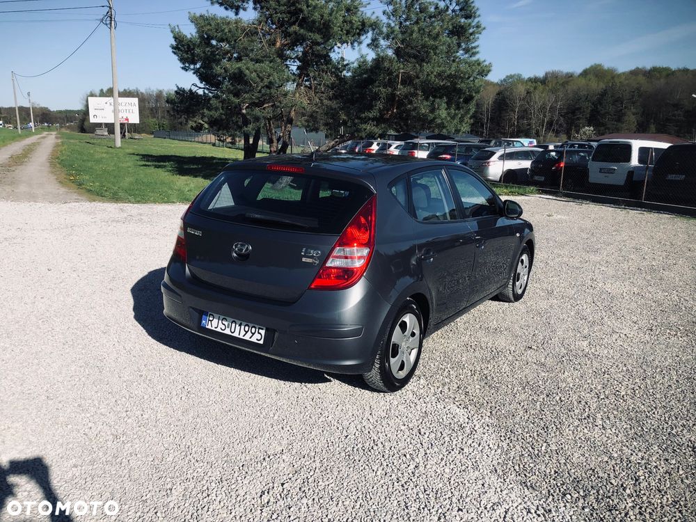 Hyundai i30 1.4 FIFA WM Edition - 17