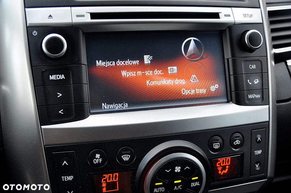 Toyota Verso 2.0 D-4D Prestige 7os - 28