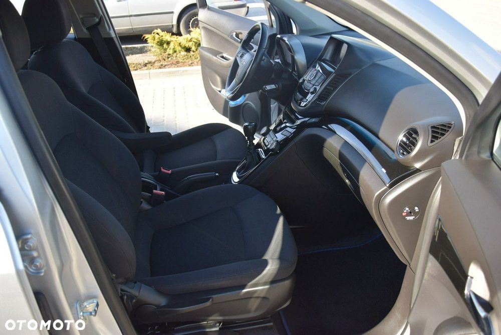 Chevrolet Orlando - 12