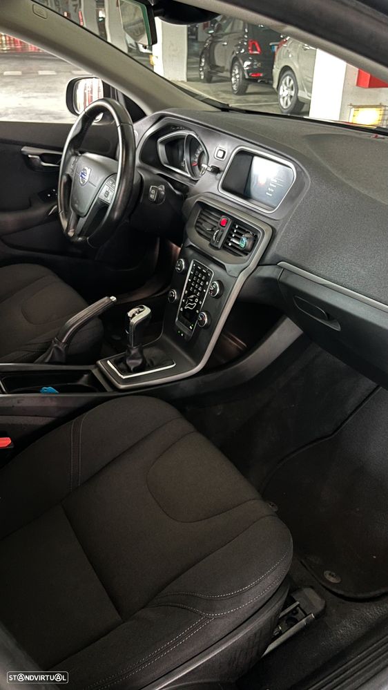 Volvo V40 D2 - 20