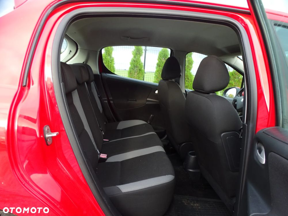 Peugeot 207 1.4 Trendy - 11