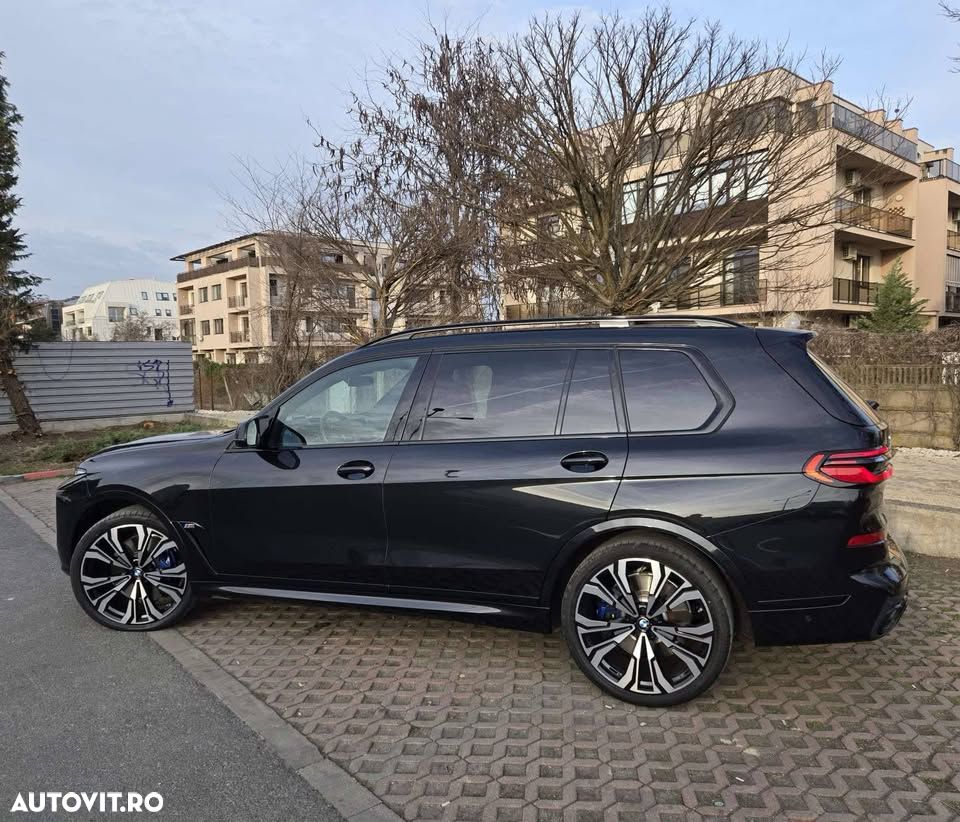 BMW X7 M60i xDrive AT MHEV - 3
