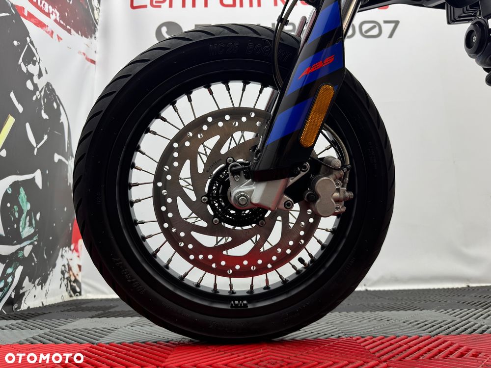 Aprilia SX - 8