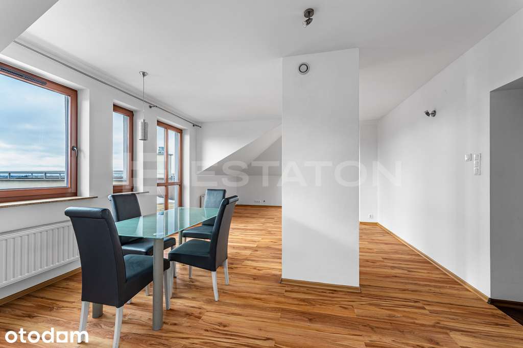 Taras 30m2 i 100m2 przestrzeni - Pobitno