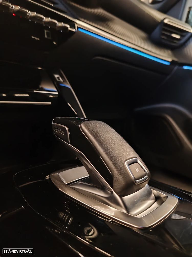 Peugeot 2008 1.5 BlueHDi GT EAT8 - 19