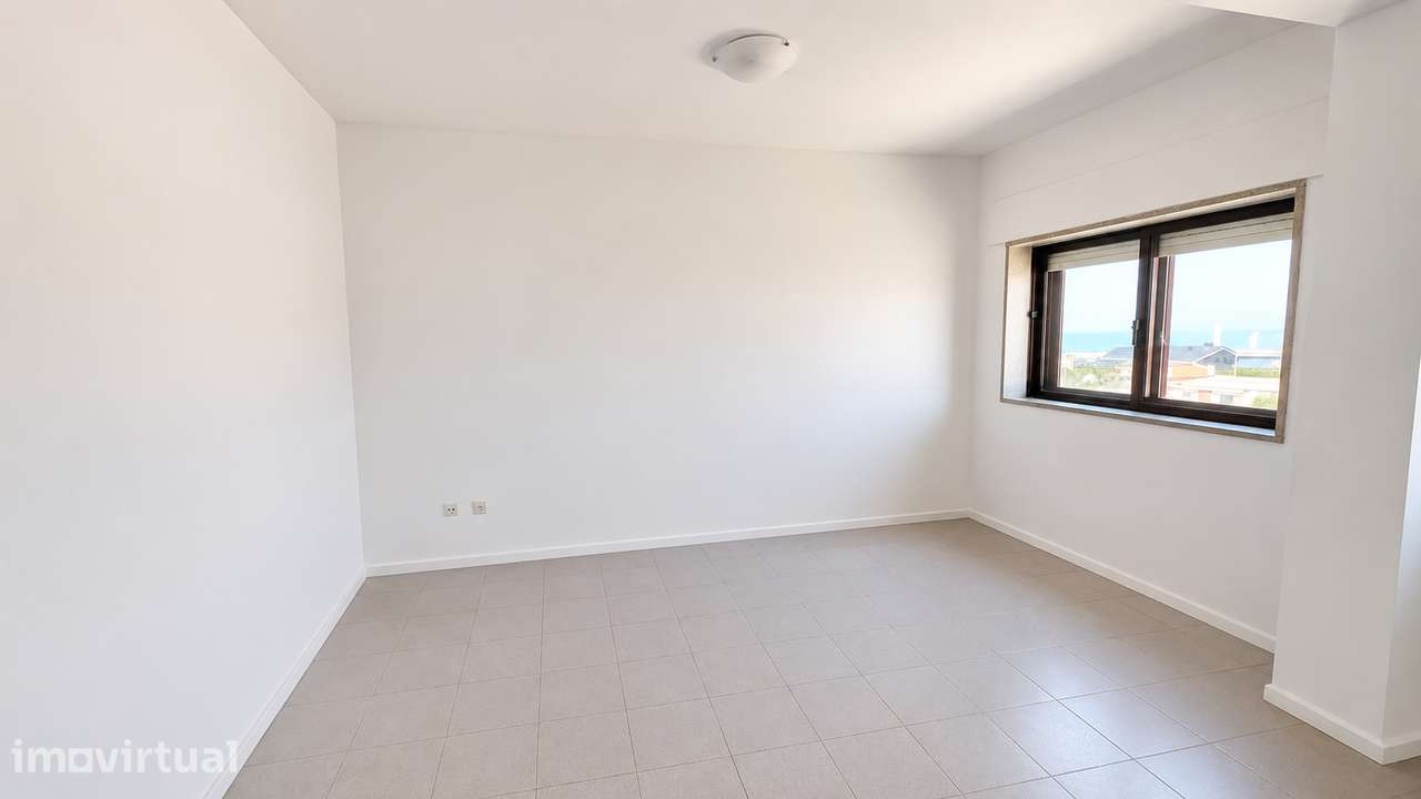 Quarto para Arrendamento Próximo da Praia e do Centro, Espinho  [17m²] - Grande imagem: 3/10