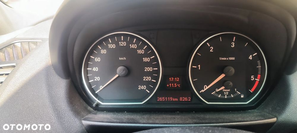 BMW Seria 1 120d - 6