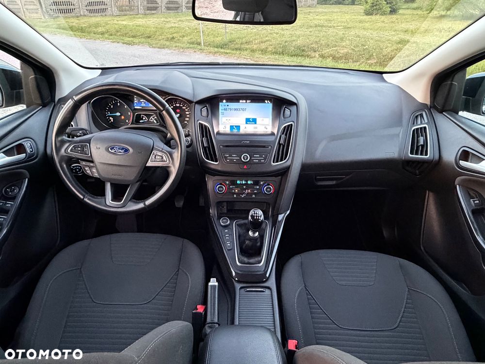 Ford Focus 2.0 TDCi Titanium ASS - 24
