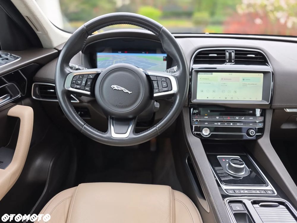 Jaguar F-Pace 2.0 i4D AWD Prestige - 27