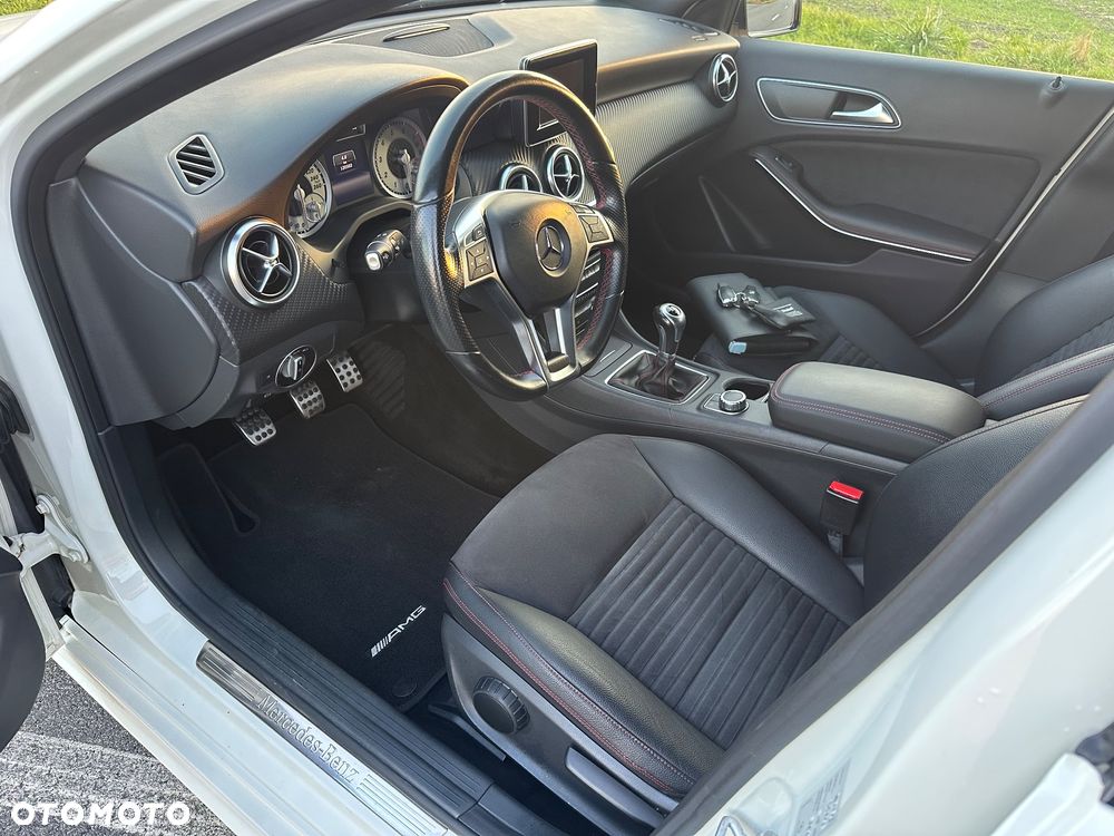 Mercedes-Benz Klasa A 180 AMG Line - 21
