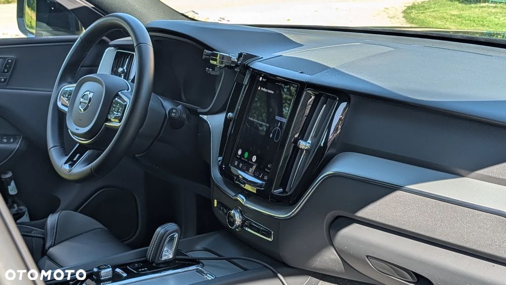 Volvo XC 60 B4 B R-Design - 8