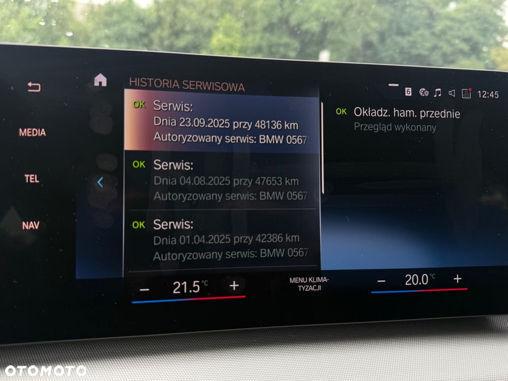 BMW Seria 2 218d - 32