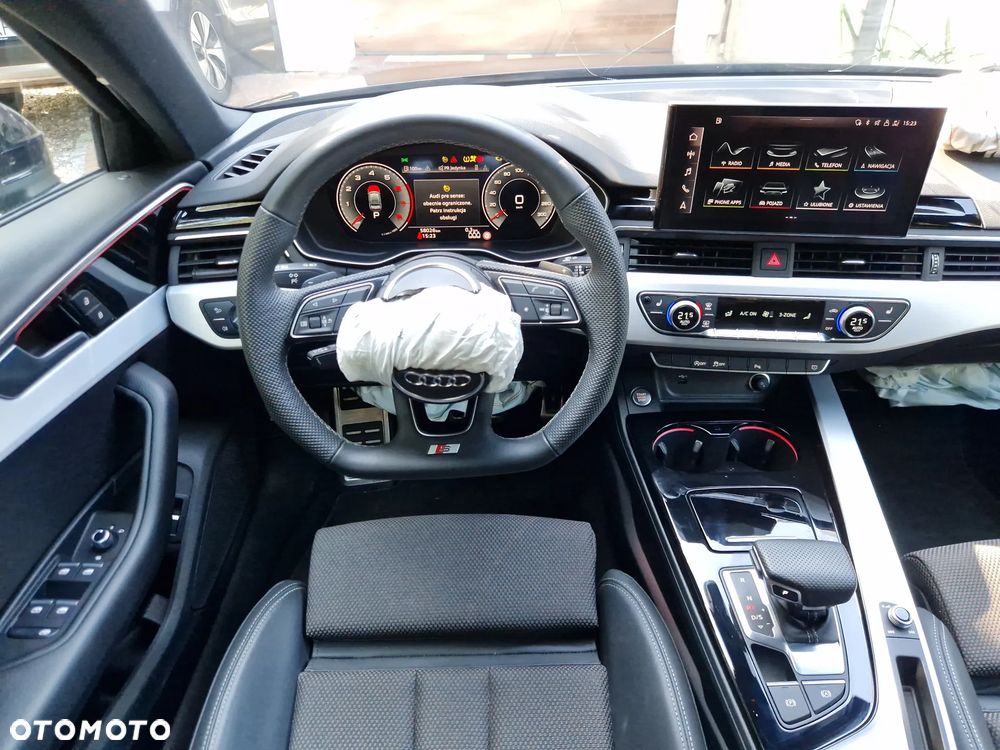 Audi A4 Limousine 35 TFSI mHEV S Line S tronic - 16