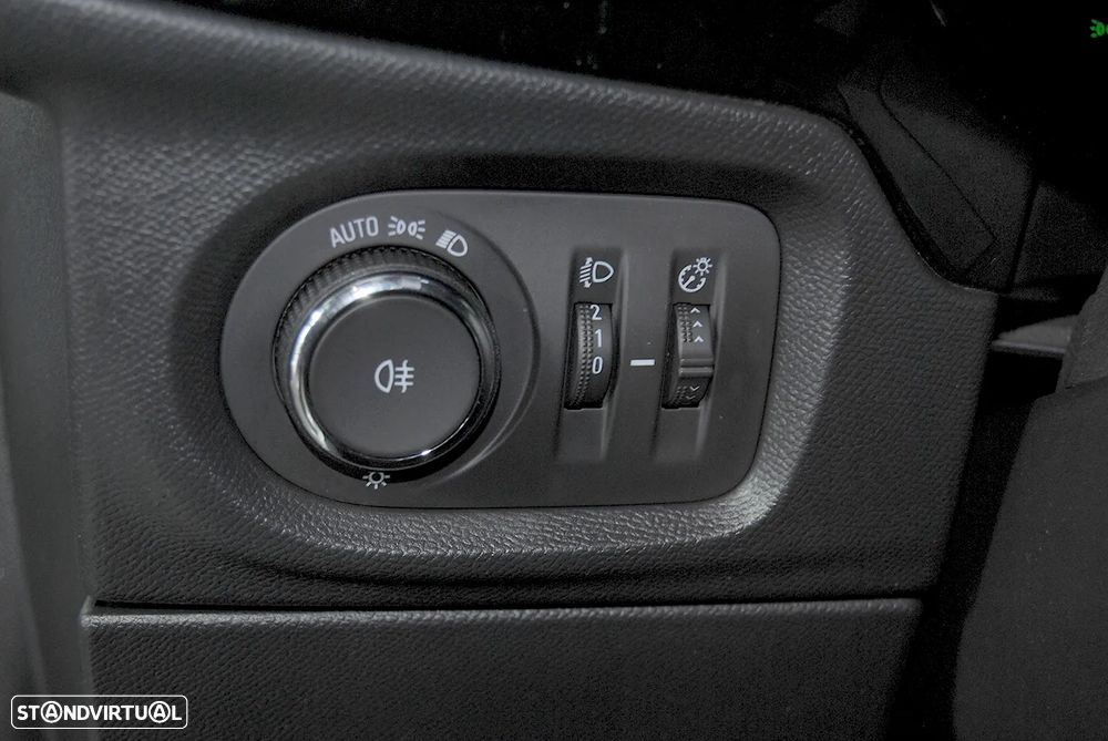 Opel Corsa 1.2 Business Edition - 18