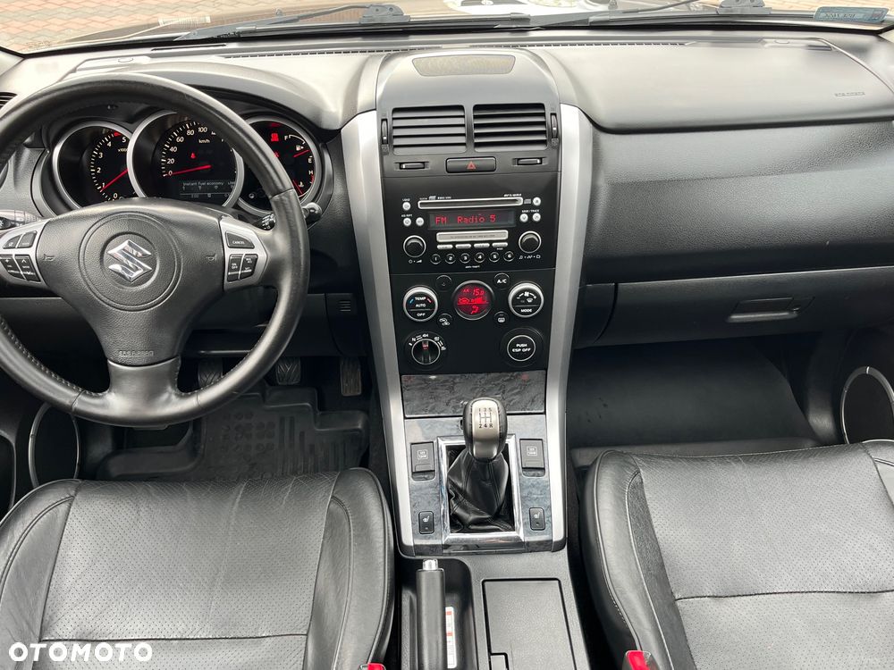 Suzuki Grand Vitara 1.9 DDiS Premium EU5 - 6