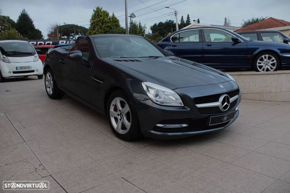 Mercedes-Benz SLK 200 (BlueEFFICIENCY) 7G-TRONIC - 3
