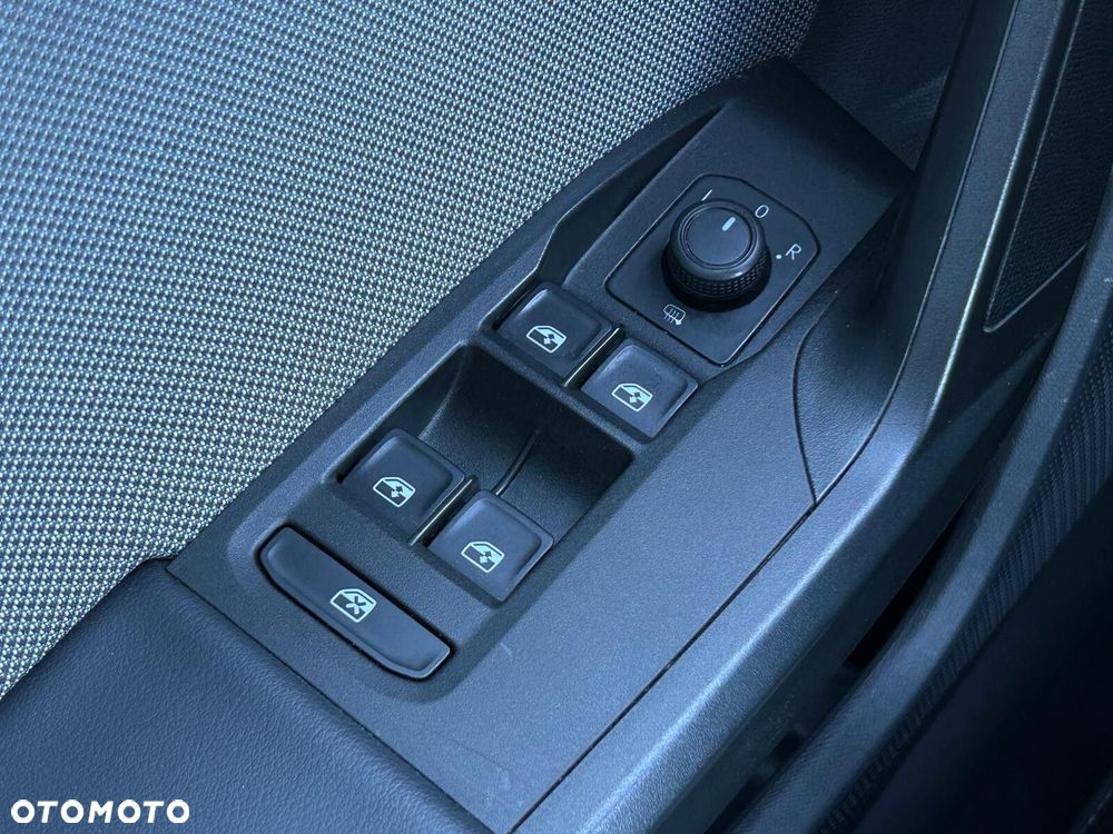 Seat Leon 1.0 eTSI Style DSG - 19