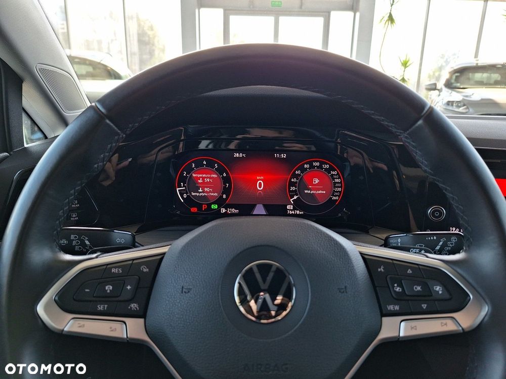 Volkswagen Golf - 24