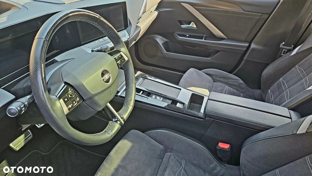 Opel Astra 1.2 Turbo Automatik Ultimate - 29