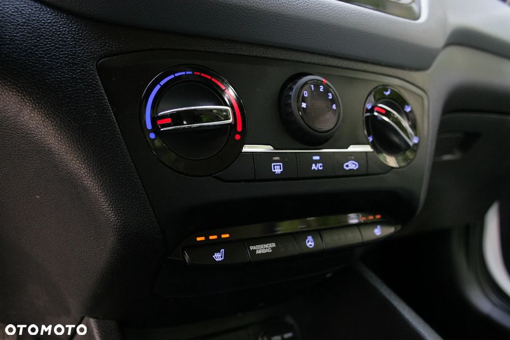 Hyundai i20 - 19