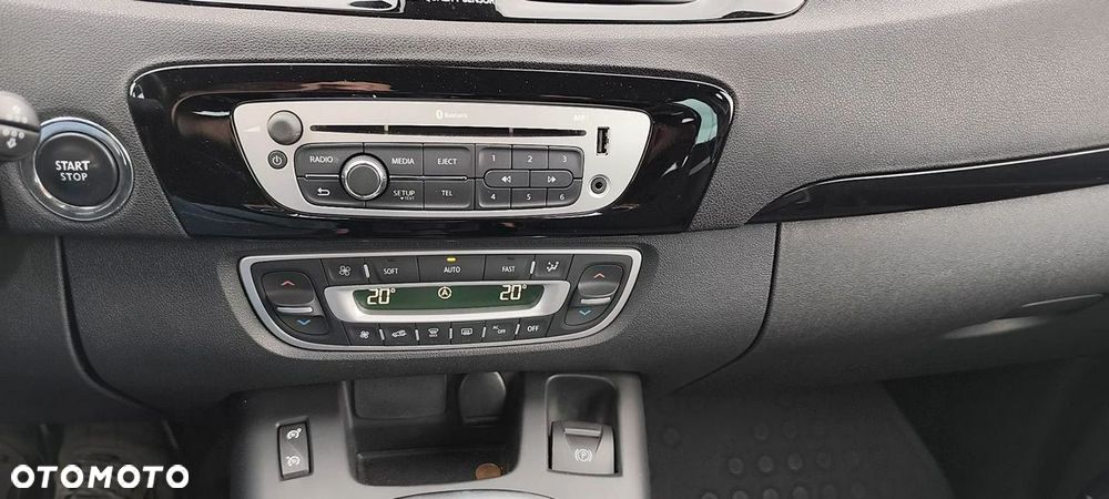 Renault Grand Scenic - 13