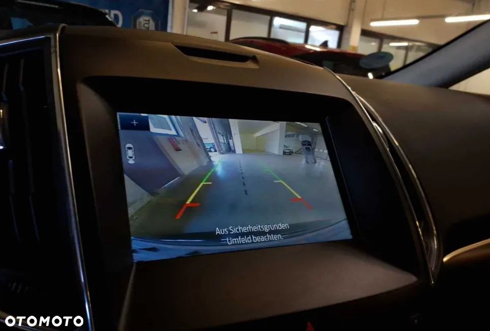 Ford S-Max 2.5 Duratec FHEV TITANIUM - 9