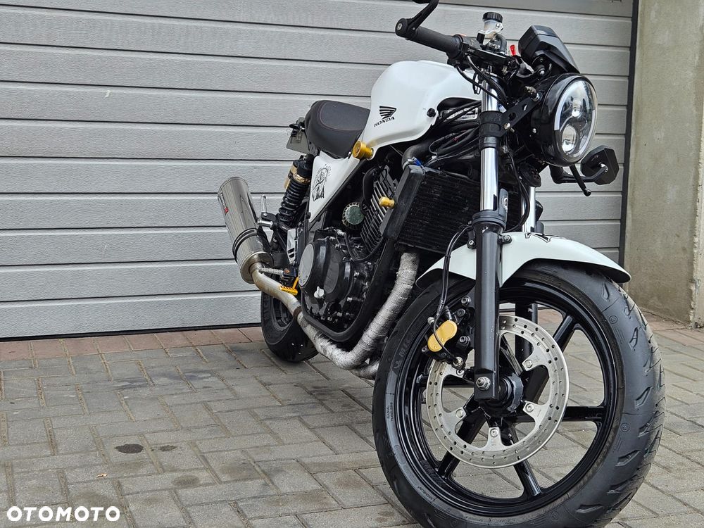Honda CB - 3