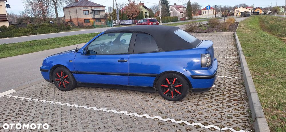 Volkswagen Golf - 5