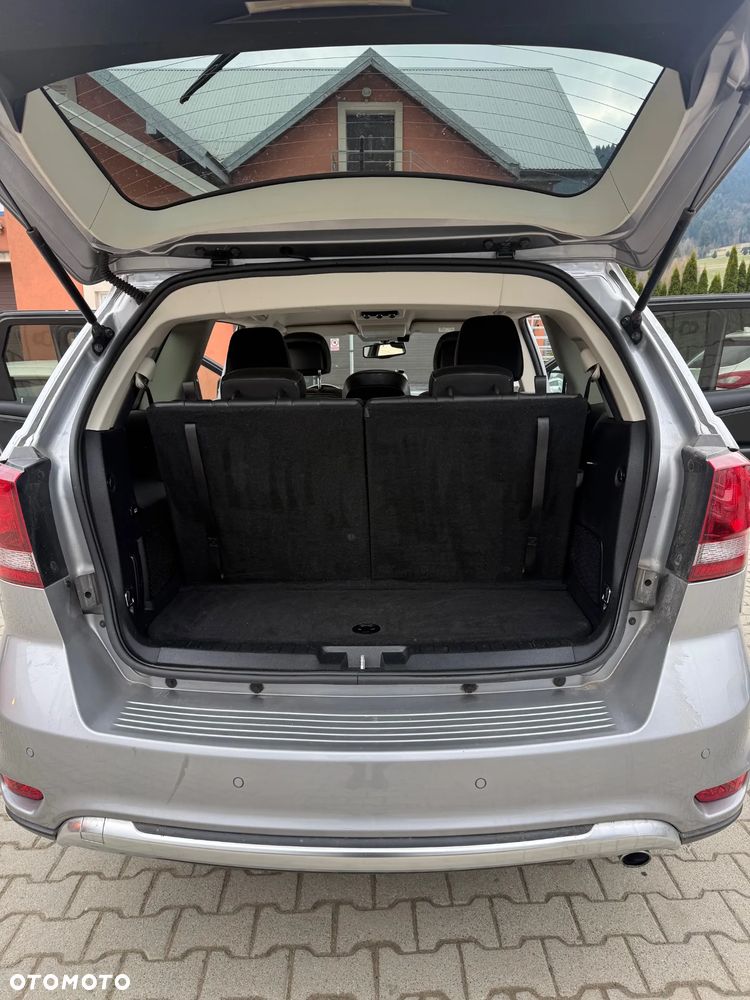 Fiat Freemont 2.0 Multijet 16V DPF Automatik Allrad Cross - 16