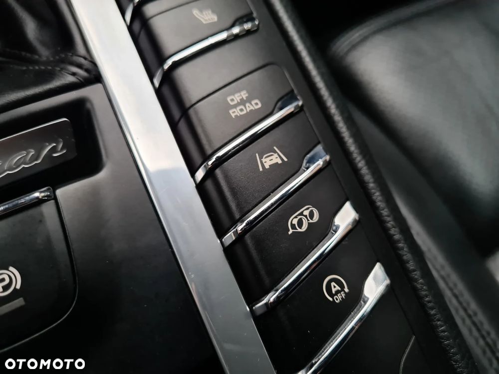 Porsche Macan Standard - 25