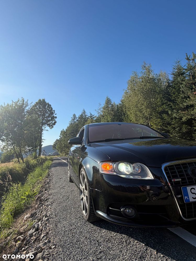 Audi A4 Limousine - 3