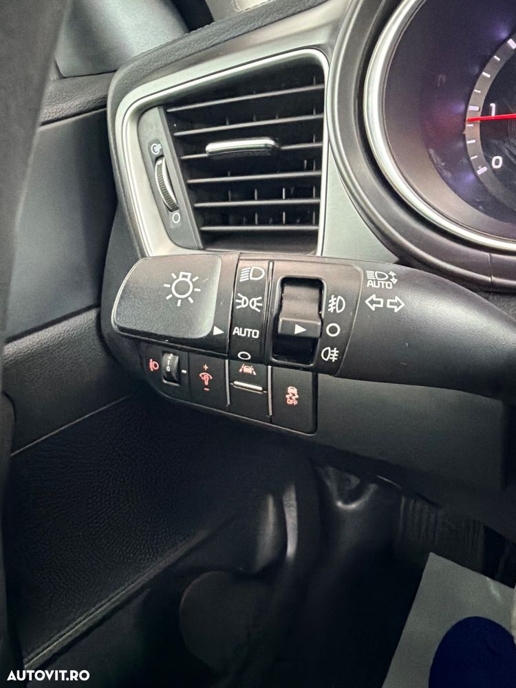 Kia Ceed 1.6 DSL MHEV Star - 26