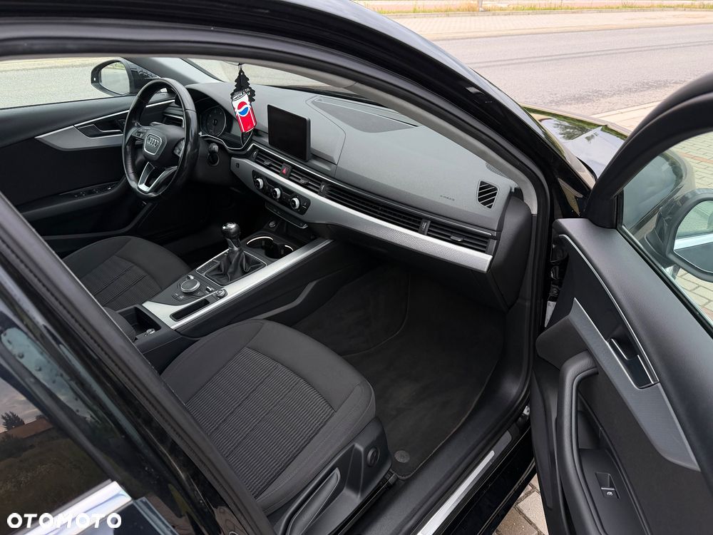 Audi A4 Avant 2.0 TDI - 10