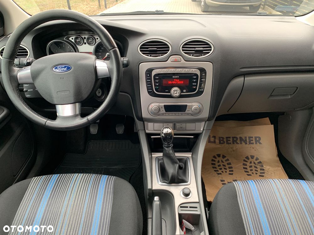 Ford Focus 1.6 Ti-VCT Titanium - 5