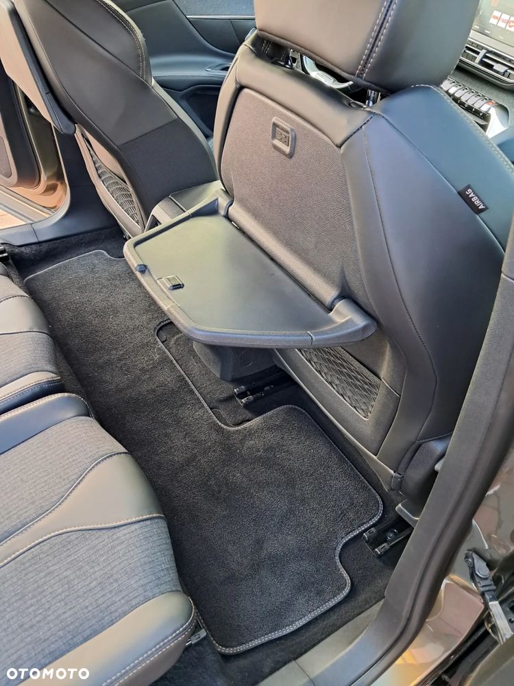Peugeot 5008 - 27