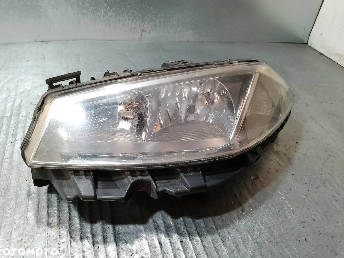 LAMPA PRZÓD LEWA RENAULT MEGANE II 89306999 - 8