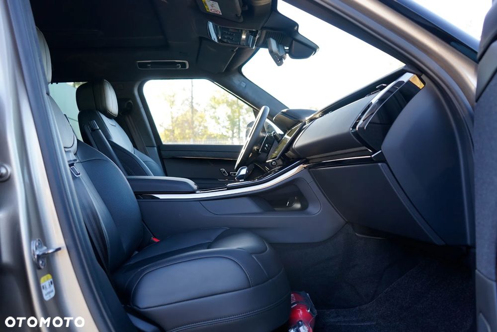 Land Rover Range Rover Sport S 4.4 V8 P530 Autobiography - 28