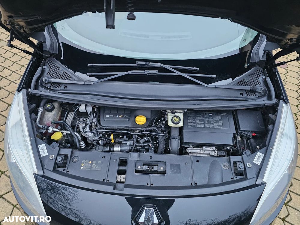 Renault Grand Scenic ENERGY dCi 130 Start & Stop Bose Edition - 28
