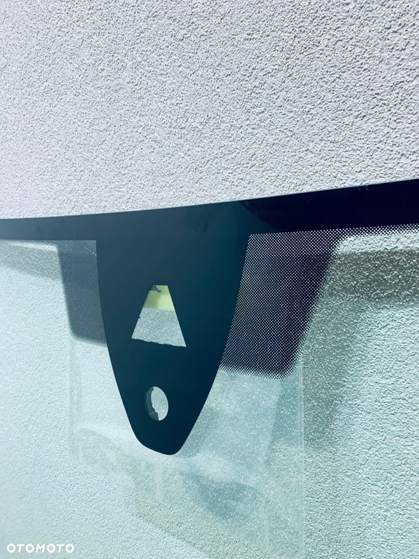 Szyba czołowa VW TOURAN II 2022- AKU+KAM+SEN+OE - 2