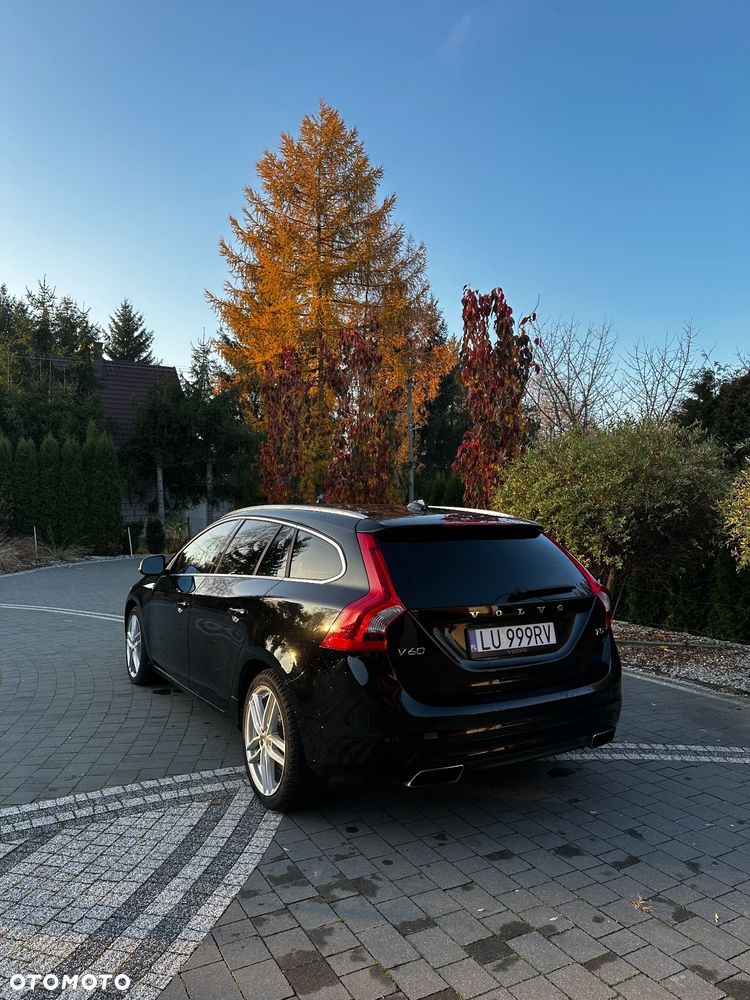Volvo V60 T5 Drive-E Momentum - 5
