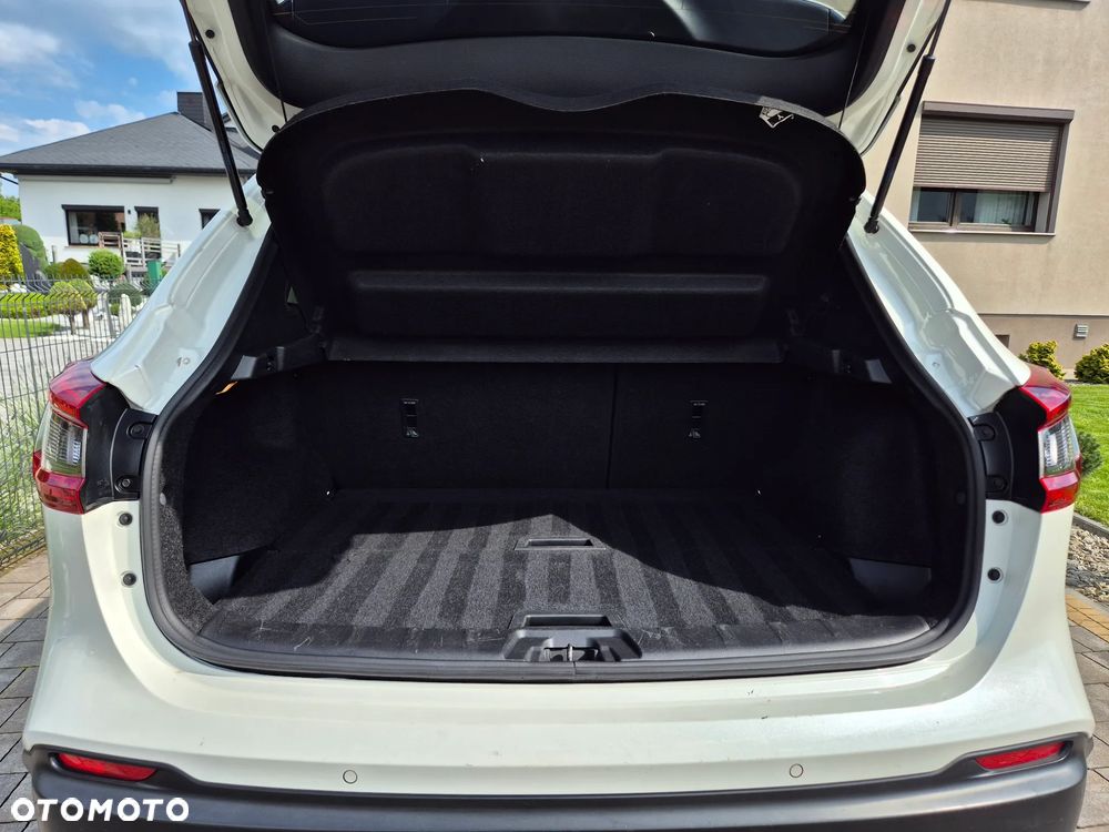 Nissan Qashqai 1.3 DIG-T N-Connecta - 21