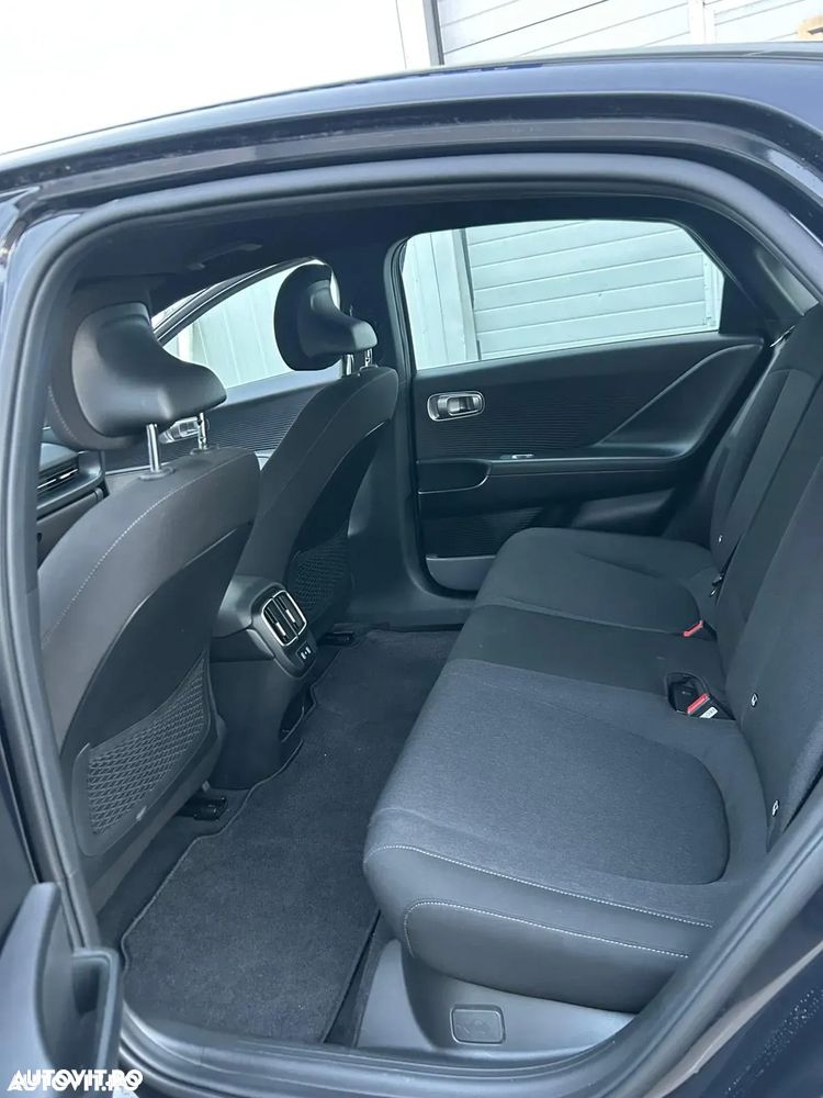 HYUNDAI Ioniq 6 2023 — imagine 8