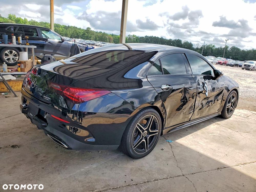 Mercedes-Benz CLA 250 AMG Line 7G-DCT - 3