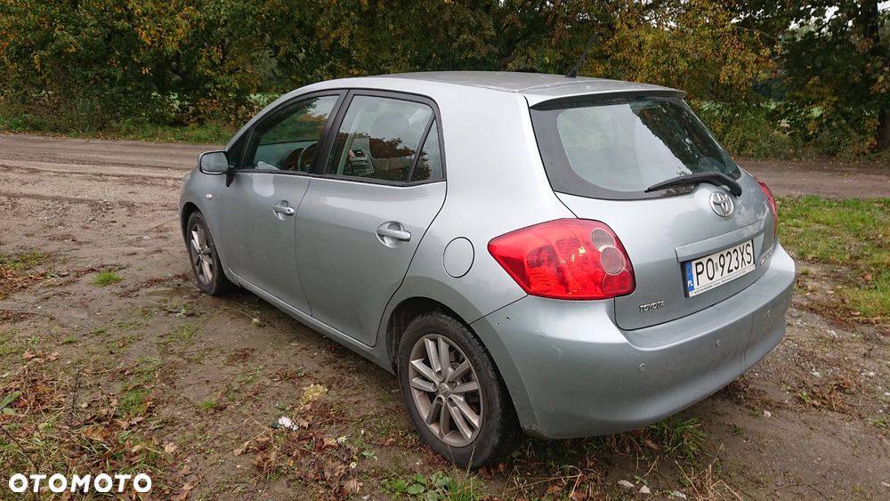 Toyota Auris 1.6 Premium - 6