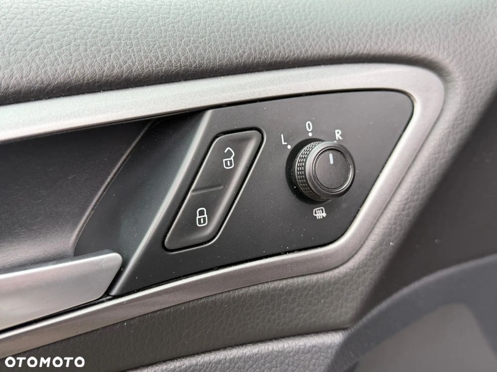 Volkswagen Golf 1.4 TSI BlueMotion Technology DSG Comfortline - 25