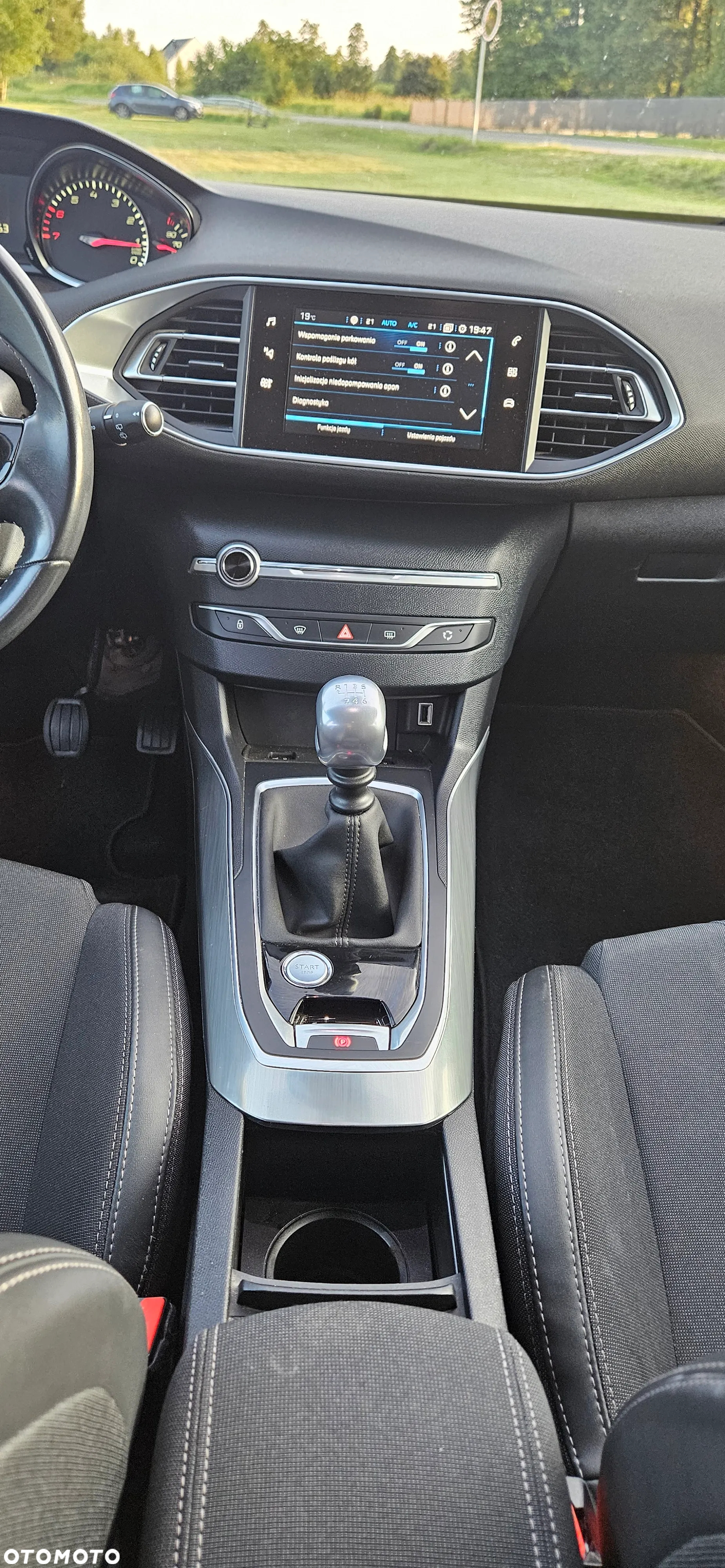 Peugeot 308 1.2 PureTech Allure S&S - 25