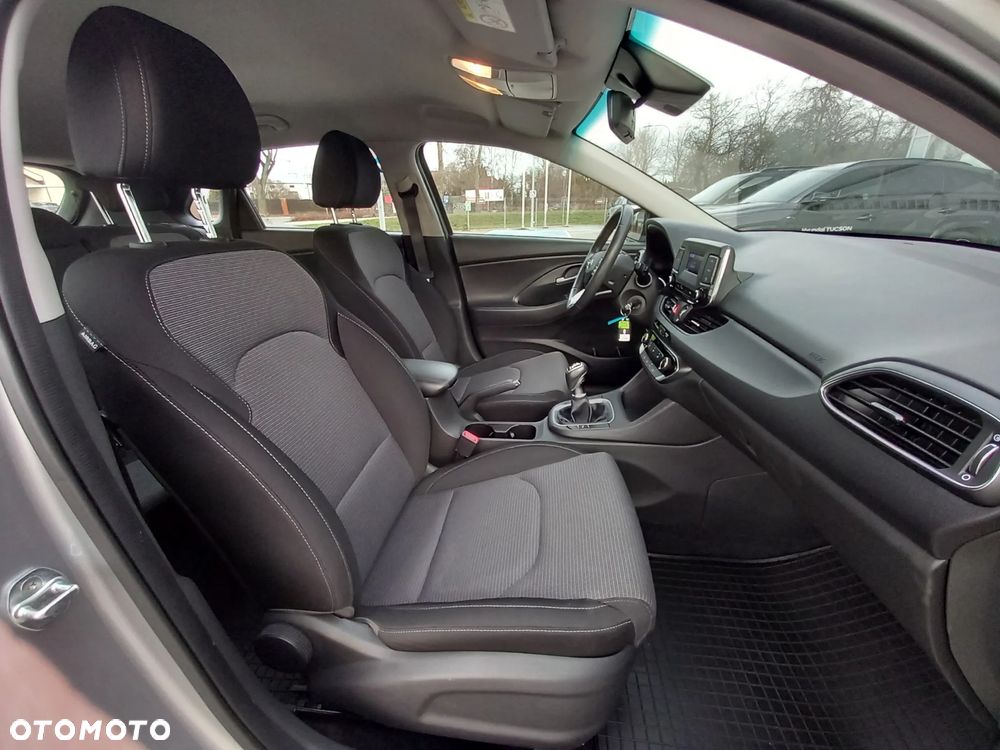 Hyundai i30 1.5 DPI Modern - 14