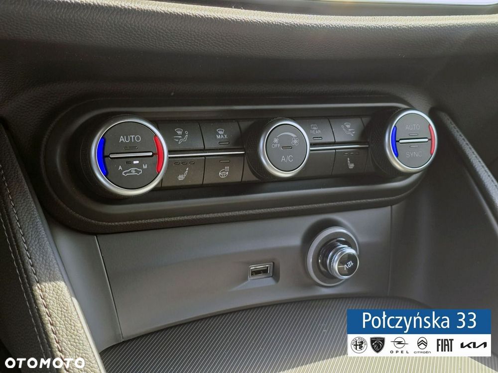 Alfa Romeo Stelvio - 25